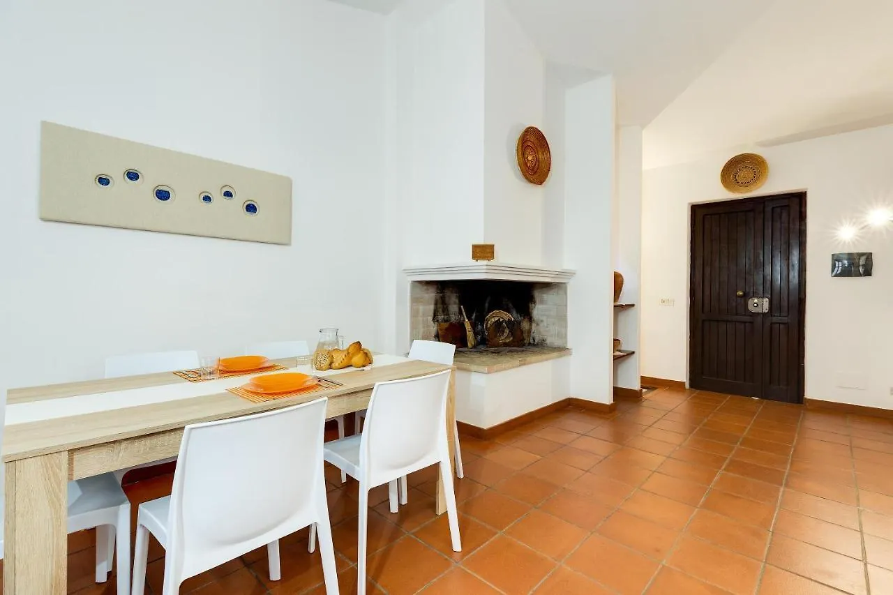 Villa Viola Narbolia 0*,  Italy